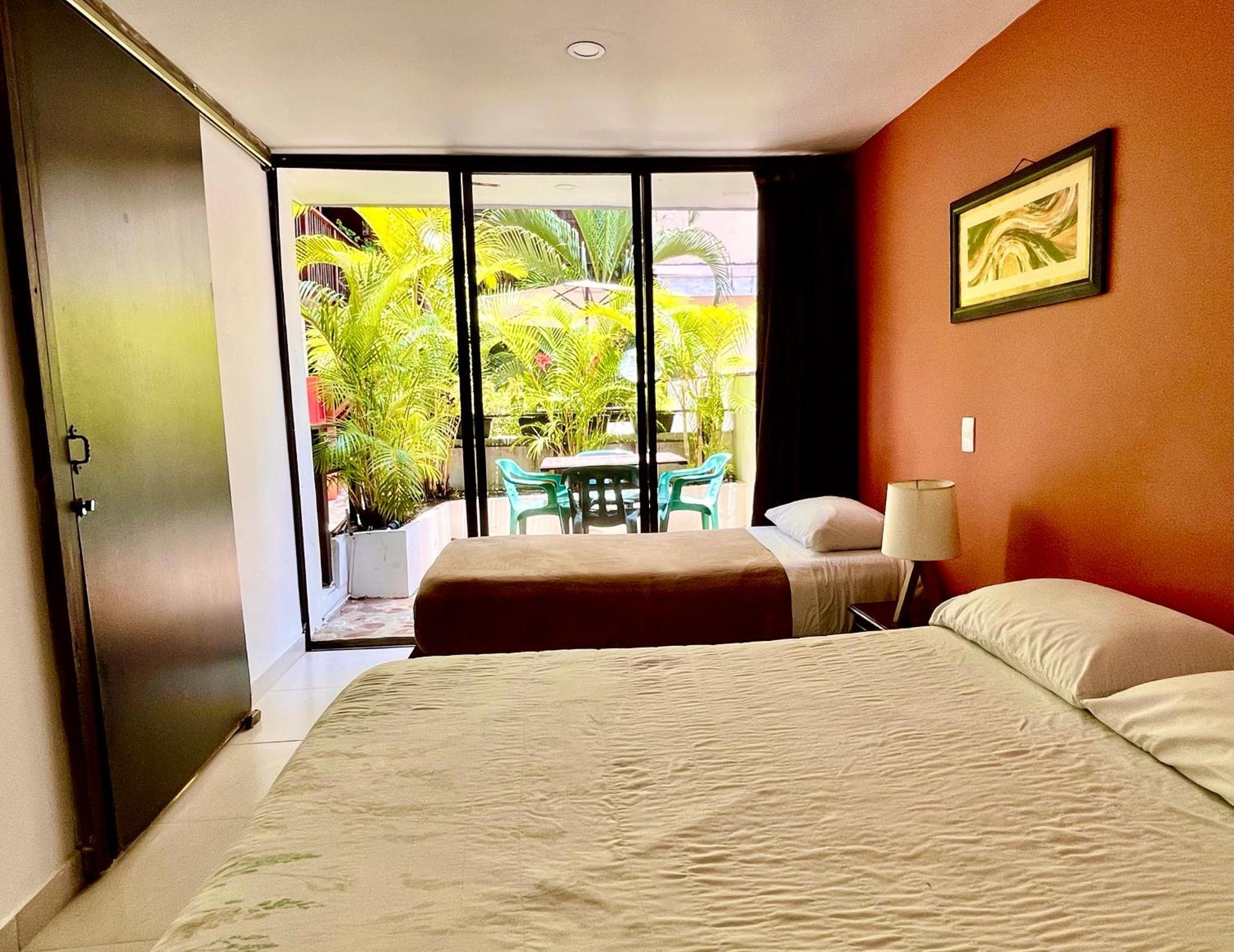 Casa Kiwi Hostel Medellín Eksteriør billede