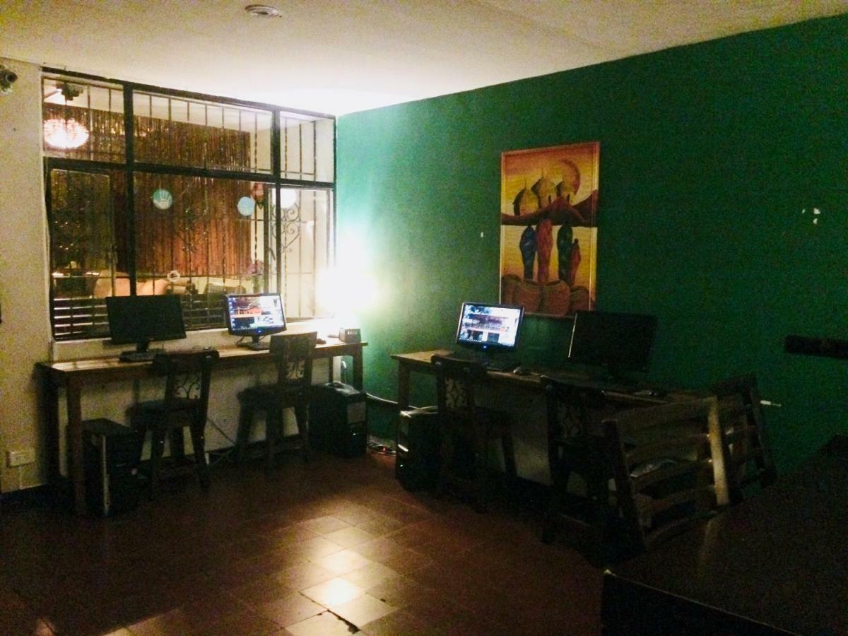 Casa Kiwi Hostel Medellín Eksteriør billede